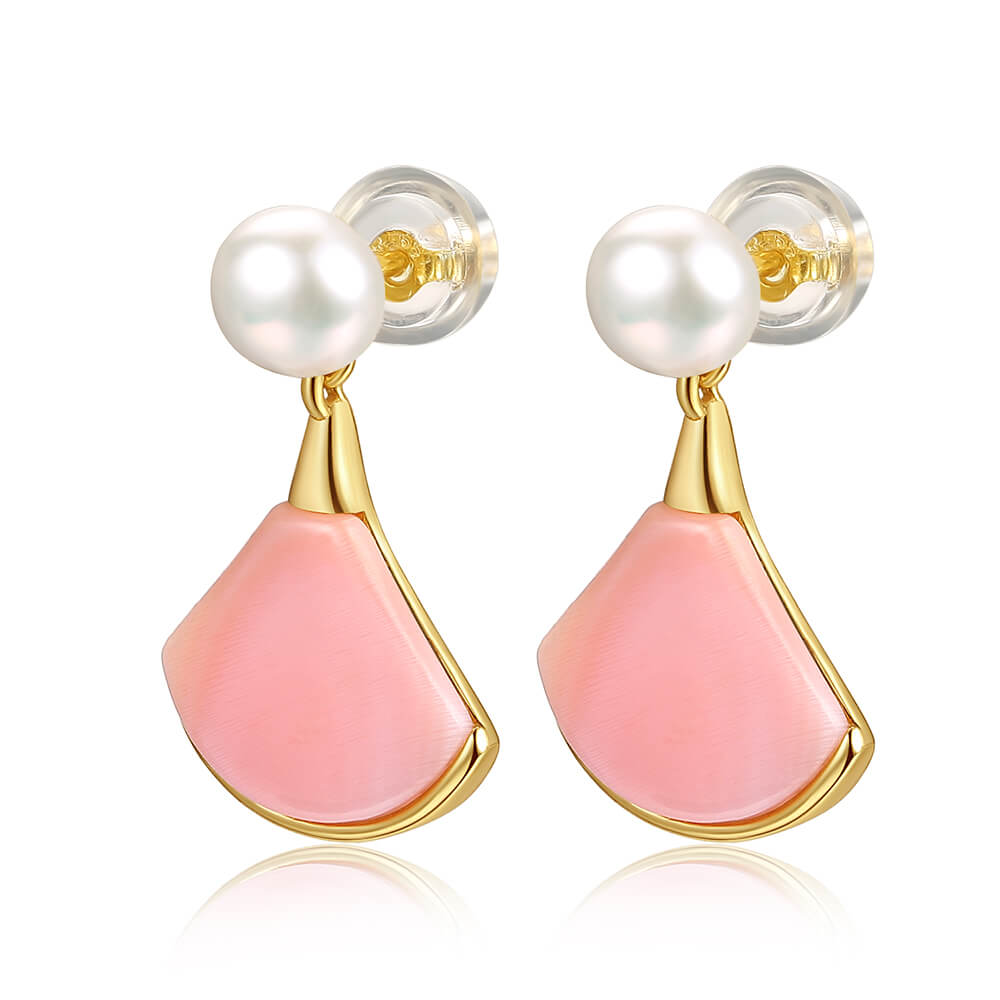 Pearl Fan shaped Queen Conch Earrings 3
