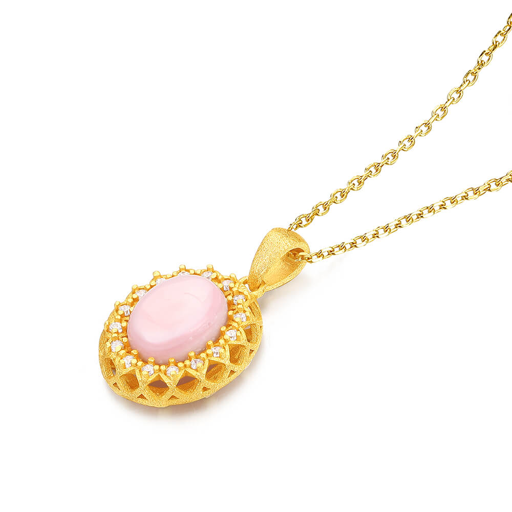 Sandblastic Queen Conch Necklace 3